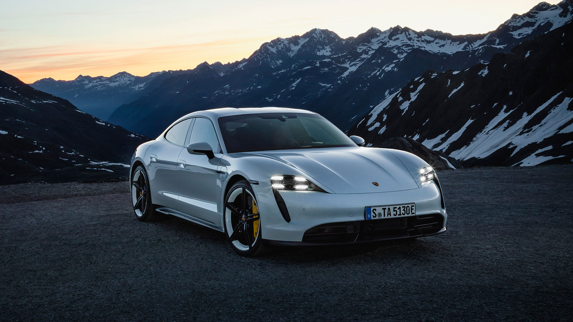 2020 porsche taycan on sale range